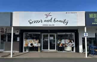 Prime Retail next to New World