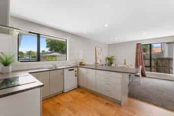 145 Memorial Avenue, Burnside