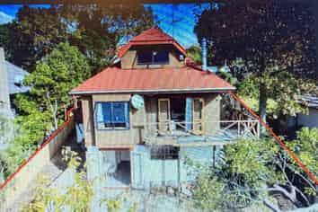 15 Balmoral Road, Epsom