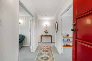 9 Anaru Place, Awapuni