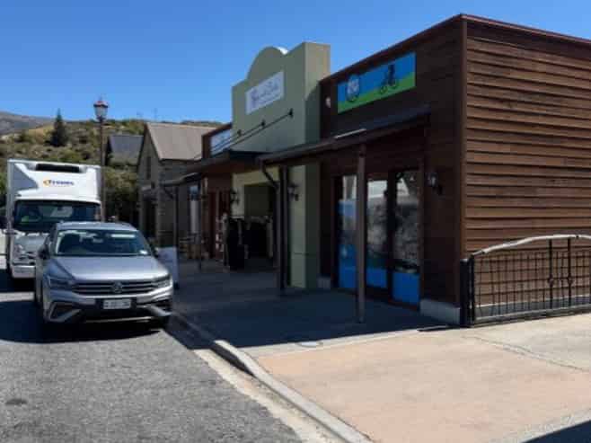 Retail/Office Space in Clyde