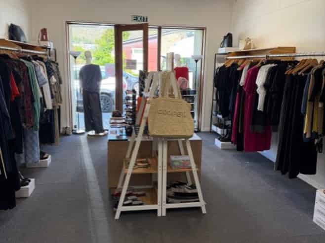 Retail/Office Space in Clyde