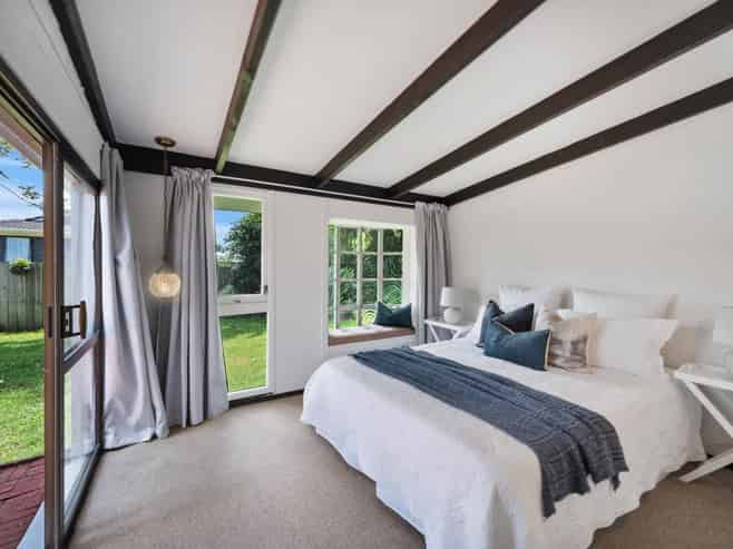 3/9 Poinsettia Place, Henderson