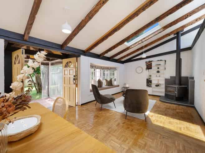 3/9 Poinsettia Place, Henderson