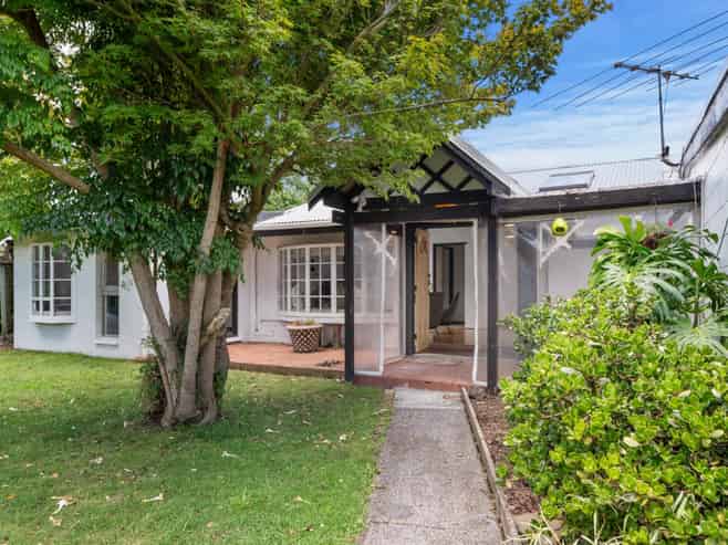 3/9 Poinsettia Place, Henderson