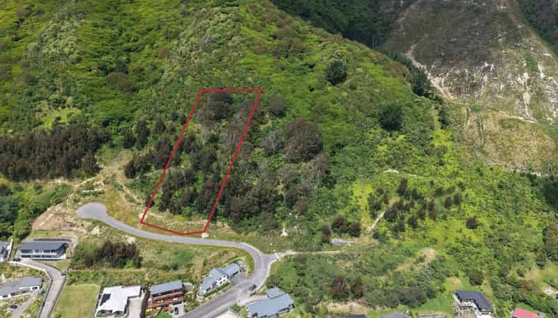 108 Kakariki Grove, Waikanae