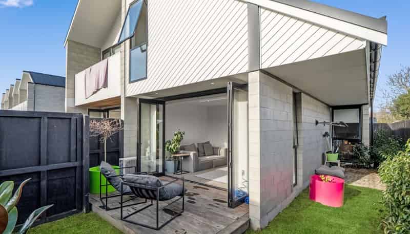 7/11 Hinemoa Street, Spreydon