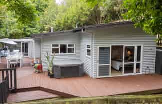 54 Pyes Pa Road, Pyes Pa