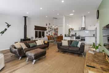 54 Pyes Pa Road, Pyes Pa