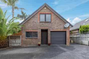 8/37 Fields Parade, Oteha