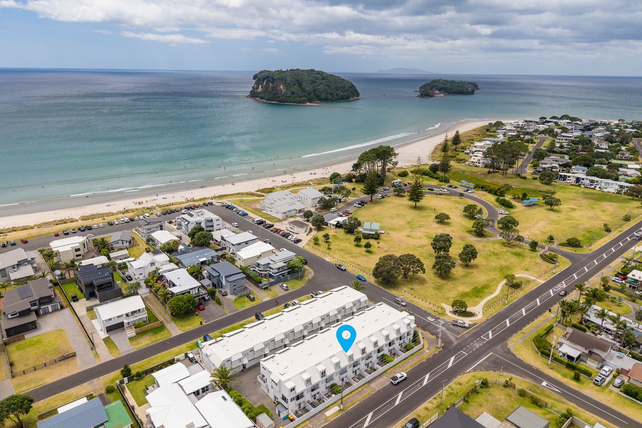 An Exceptional Beach side Opportunity - Widok 2
