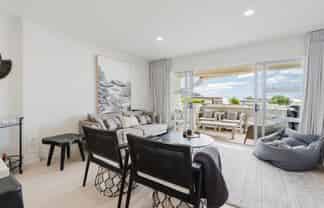 13/414A Ocean Road, Whangamata