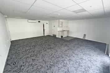 MODERN TILT SLAB INDUSTRIAL
