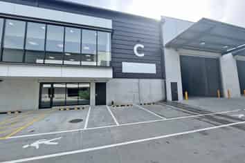 MODERN TILT SLAB INDUSTRIAL
