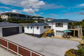 204 State Highway 10, Coopers Beach