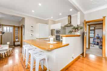 10 Chelsea Street, Miramar