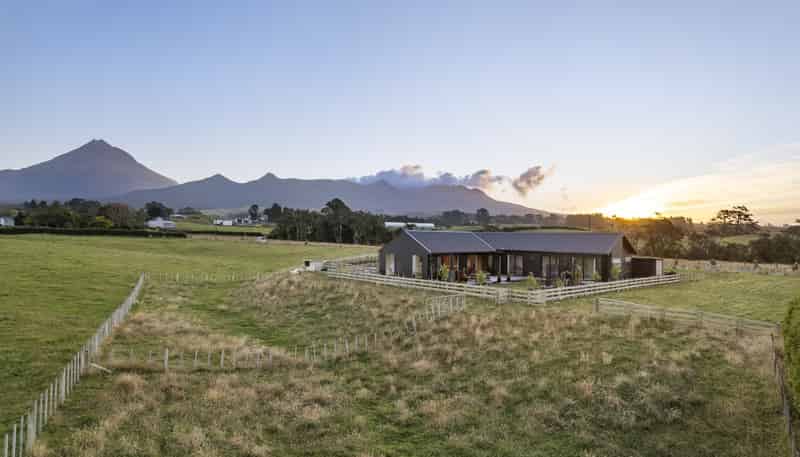 589 Kent Road, Korito