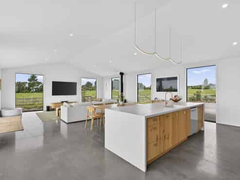 589 Kent Road, Korito