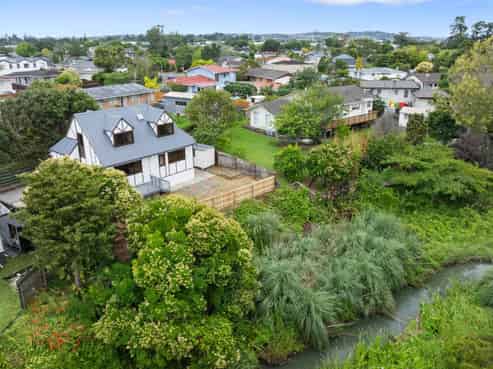 2/29 Marvon Downs Avenue, Pakuranga Heights