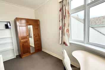 Room 3/81 London Street, Dunedin Central