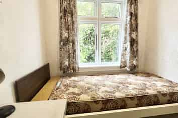 Room 3/81 London Street, Dunedin Central