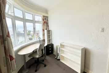 Room 3/81 London Street, Dunedin Central