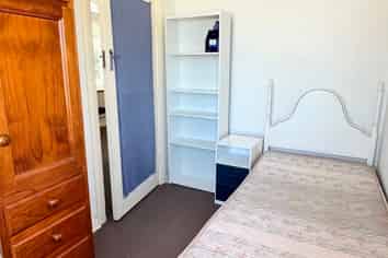 Room 3/81 London Street, Dunedin Central