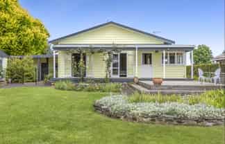 574 Victoria Road, Cambridge