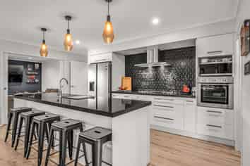 6 Joy Place, Rolleston