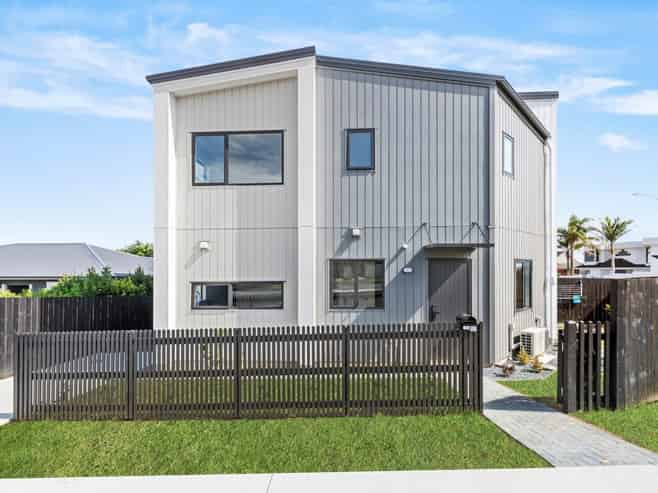 57 Bradbury Road, Botany Downs