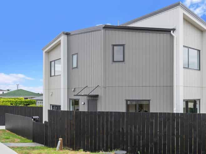 57 Bradbury Road, Botany Downs