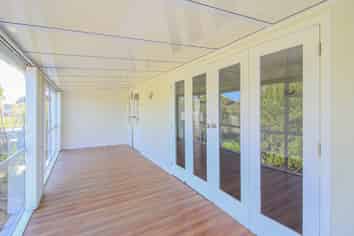 2 Magnolia Grove, Maungaraki