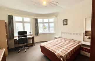 Room 4/81 London Street, Dunedin Central