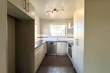 28 Hooks Road, Manurewa