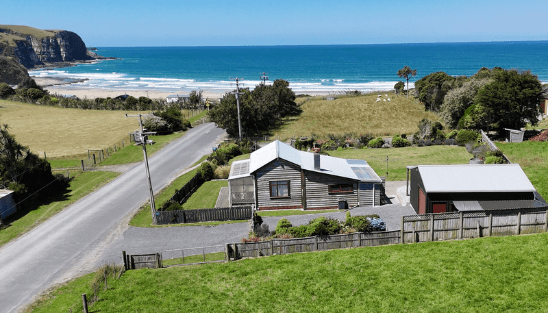 210 Jacks Bay Road, Hinahina
