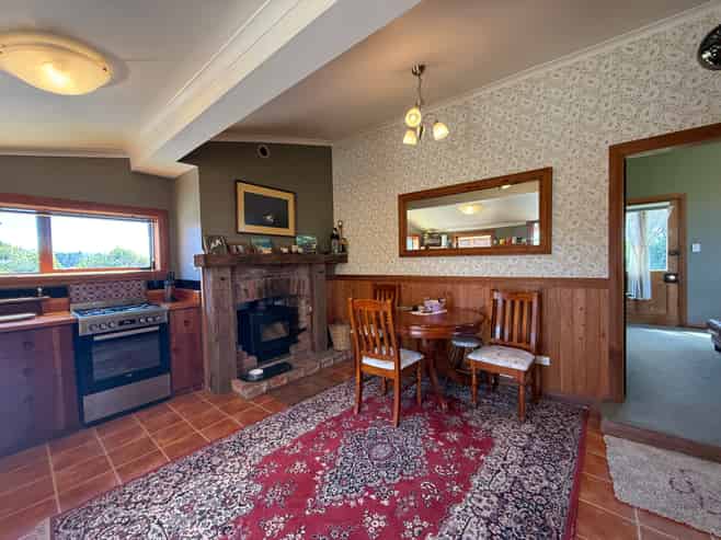 210 Jacks Bay Road, Hinahina