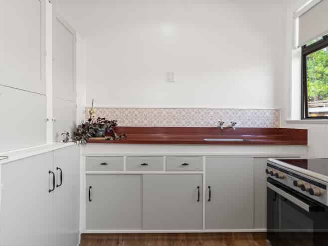 9 Garrison Street, Carterton