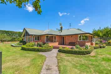 725 Ridgens Road, CHARING CROSS