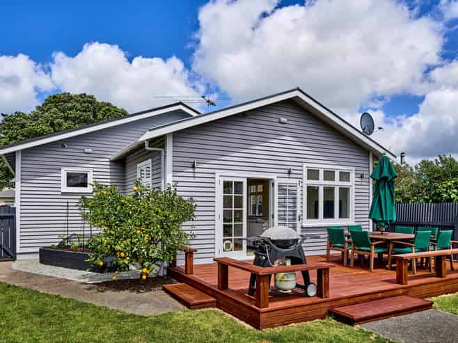 1 Malone Road, Waterloo