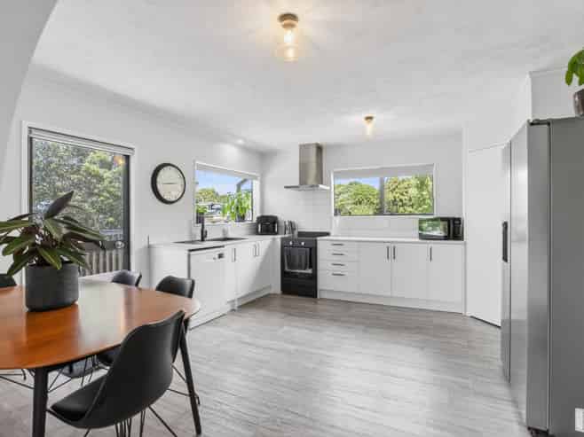 17A Ruru Road, Otaihanga