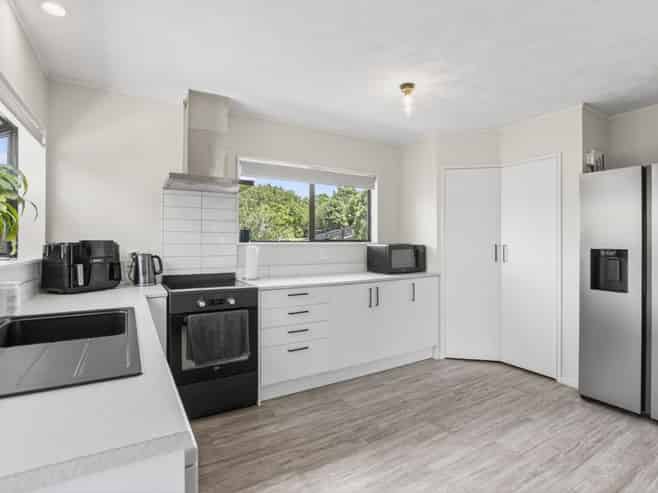 17A Ruru Road, Otaihanga