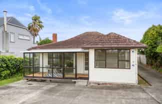 9 Tatau Way, Te Atatu Peninsula