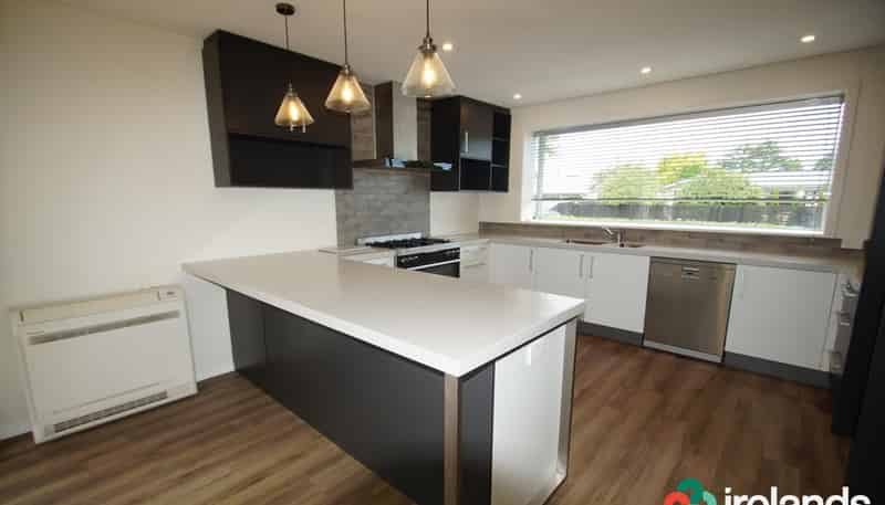 10 Chislehurst Place, Bryndwr