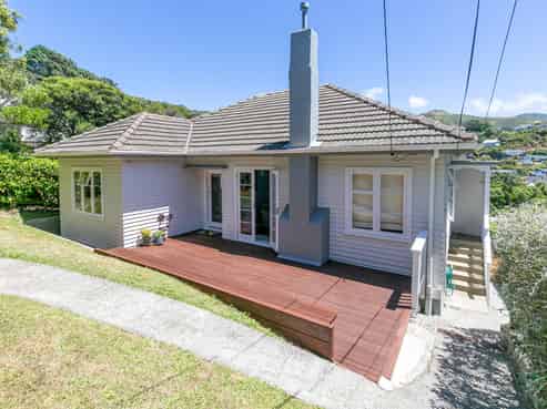 51 Milne Terrace, Island Bay