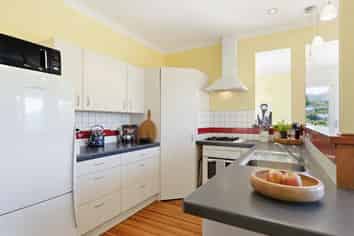 51 Milne Terrace, Island Bay