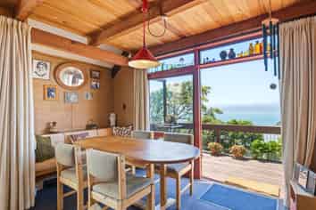 64 Wade Street, Wadestown