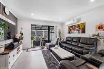 13 Richard Petterd Way, Swanson