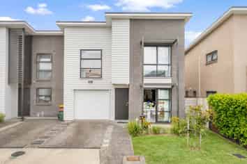 13 Richard Petterd Way, Swanson