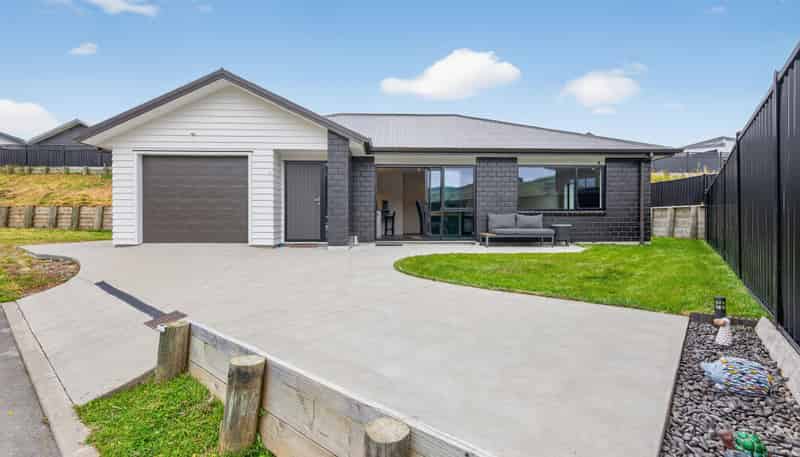 12 Rewarewa Way, Timberlea