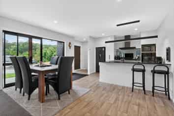 12 Rewarewa Way, Timberlea